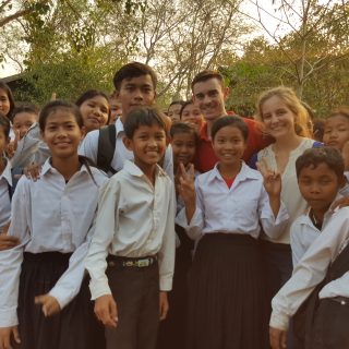 Albane et Benjamin, volontaires au Cambodge