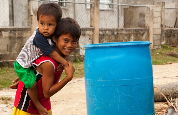 Enfants de Cebu aux Philippines, crédit photo Antoine Besson