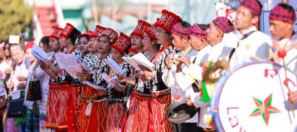 Chanteuses Jingpaw en Birmanie