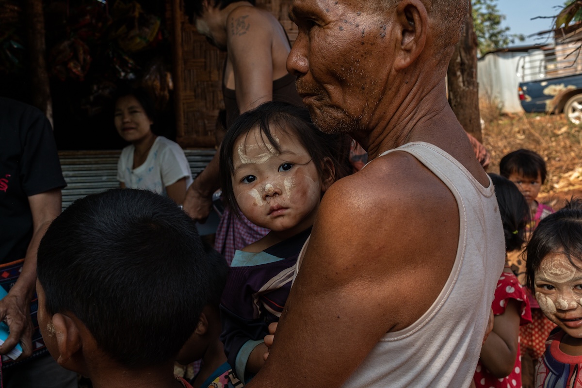 Enfant à la frontière birmane