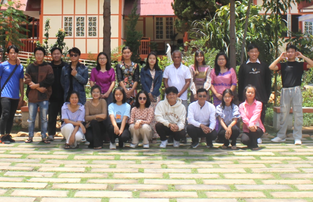 Soutenir les étudiants de la formation Saint Aloysius Gonzaga à Taunggyi, en Birmanie