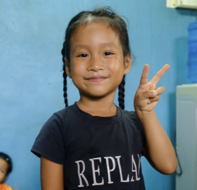 Peti, filleule du Laos
