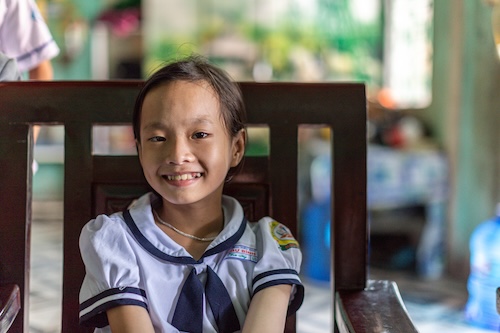 Petite fille parrainée au Vietnam